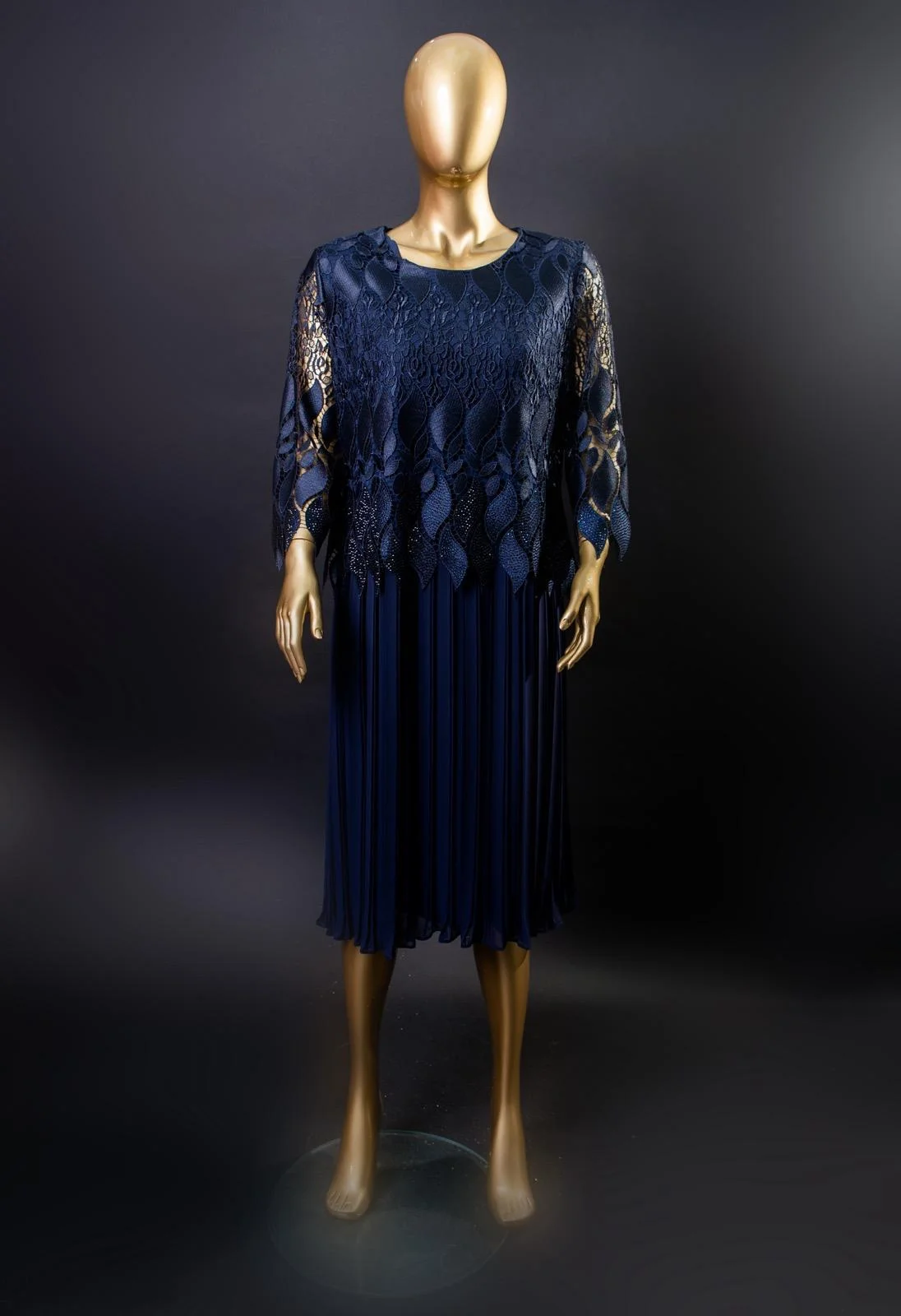 TikTok Post 4 - @madyboutique1 Inspirație styling Mady Boutique - Post TikTok 4 - Rochii elegante Timișoara